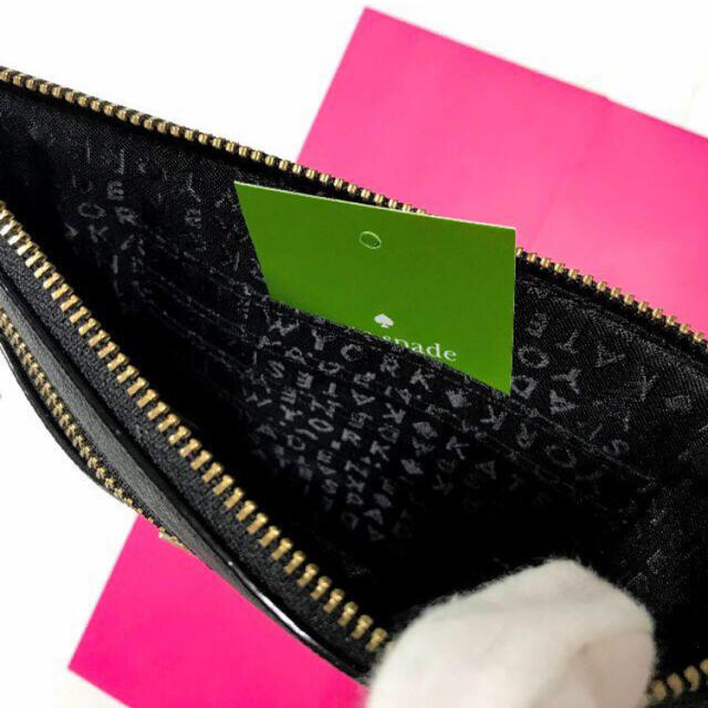 kate spade new york(ケイトスペードニューヨーク)の【新品未使用】ケイトスペードニューヨーク　リストレット　ポーチ　ショッパー付き レディースのファッション小物(ポーチ)の商品写真