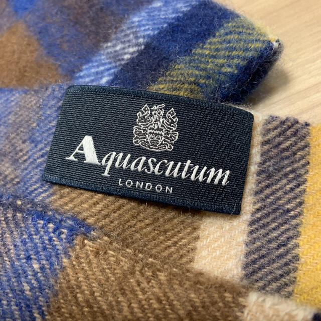 AQUA SCUTUM(アクアスキュータム)のAquascutum  ストール　大判　カシミア100% レディースのファッション小物(ストール/パシュミナ)の商品写真