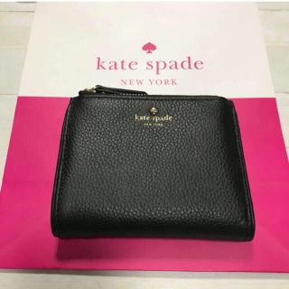 ケイトスペードニューヨーク(kate spade new york)の【新品未使用】ケイトスペードニューヨーク　折り財布　ショッパー付き(財布)