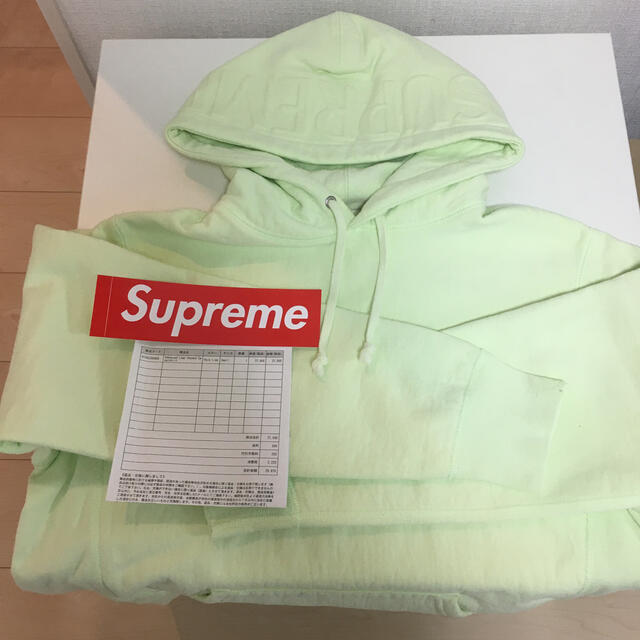 Supreme(シュプリーム)のEmbossed Logo Hooded Sweatshirt【S】 メンズのトップス(パーカー)の商品写真