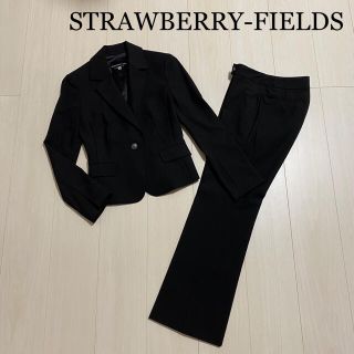 ストロベリーフィールズ(STRAWBERRY-FIELDS)のSTRAWBERRY FIELDS  黒パンツスーツ　サイズ1(スーツ)