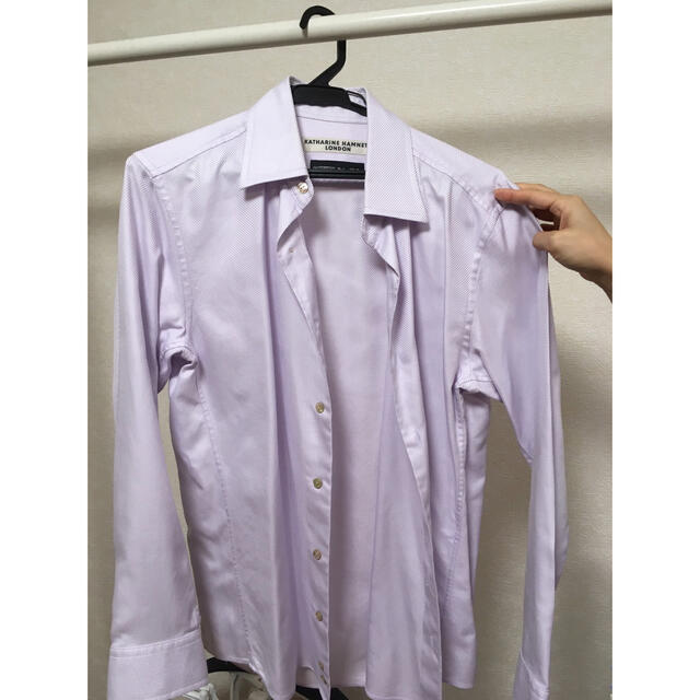 KATHARINE HAMNETT(キャサリンハムネット)の薄紫　ドレスシャツ　貝殻ボタン メンズのトップス(シャツ)の商品写真