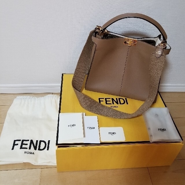 FENDI ピーカブー エックスライト バッグ