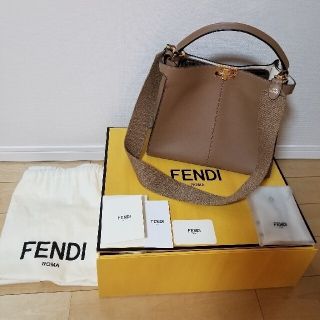 フェンディ(FENDI)のFENDI ピーカブー エックスライト バッグ(ハンドバッグ)