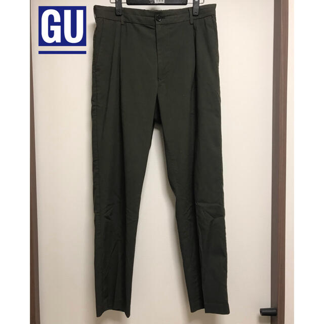 GU(ジーユー)のメンズ　GU スラックスパンツ　Mサイズ メンズのパンツ(スラックス)の商品写真