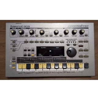 ローランド(Roland)のRoland MC-303 groovebox ローランド(キーボード/シンセサイザー)