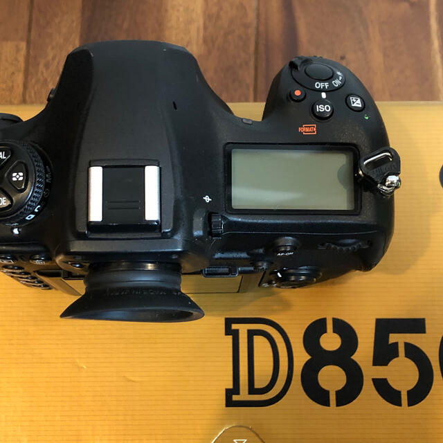 Nikon D850 ボディ シャッター回数少ないく美品 保証書 付属品完備 Nikon D850 ボディ シャッター回数少ないく美品 保証書 付属品完備