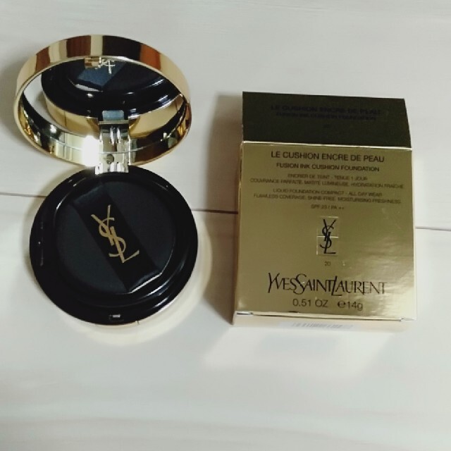 yves saint laurent / YSL / ファンデーション