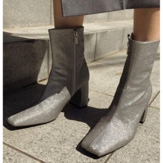 アメリヴィンテージ(Ameri VINTAGE)のAMERI／SQUARE GLITTER BOOTS  Mサイズ(ブーツ)