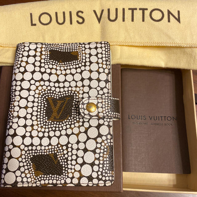 LOUIS VUITTON - LOUIS VUITON 草間彌生 コラボ 激レア 手帳カバーの通販 by ちびちゃん's shop｜ルイ