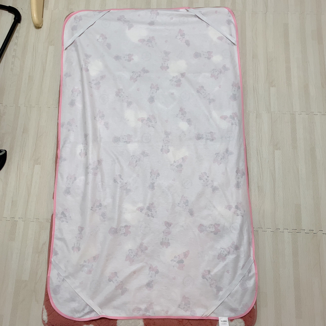 Minnieちゃん♡防水シーツ キッズ/ベビー/マタニティの寝具/家具(シーツ/カバー)の商品写真