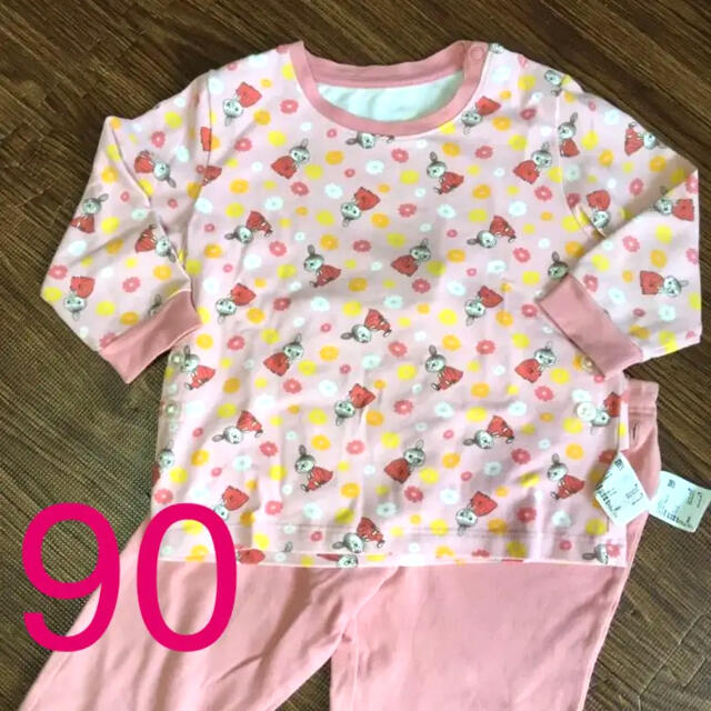 UNIQLO(ユニクロ)のムーミン ユニクロ パジャマ 90 キッズ/ベビー/マタニティのキッズ服女の子用(90cm~)(パジャマ)の商品写真