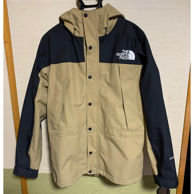 THE NORTH FACE(ザノースフェイス)のノースフェイス　マウンテンライトジャケット　ケルプタン　Lサイズ メンズのジャケット/アウター(マウンテンパーカー)の商品写真