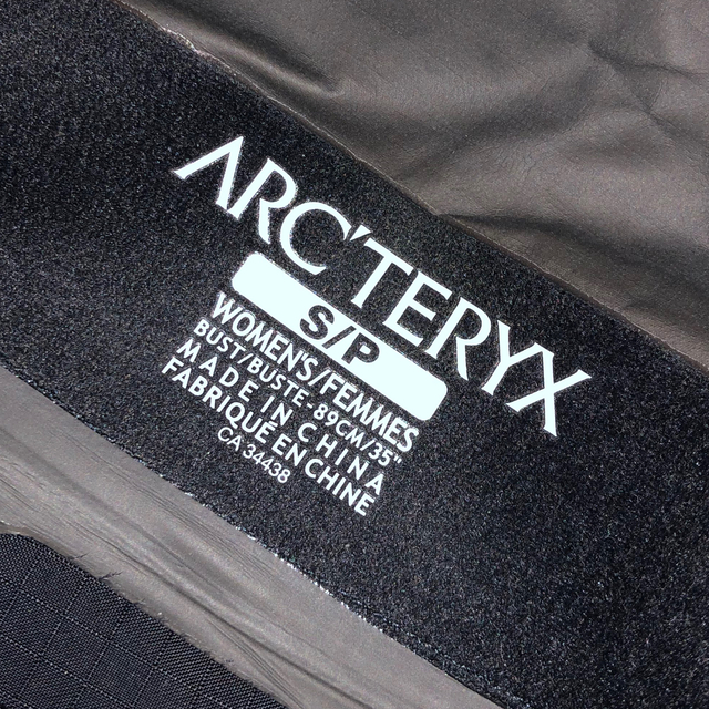 ARC'TERYX(アークテリクス)の【新品未使用】アークテリクス beta sl jacket  レディースのジャケット/アウター(ナイロンジャケット)の商品写真