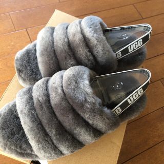 アグ(UGG)のUGG ファーサンダル24.5 新品です。(サンダル)