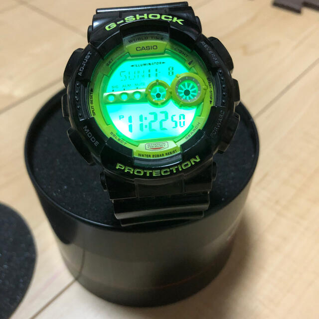 時計CASIO G-SHOCK 腕時計　緑　黒