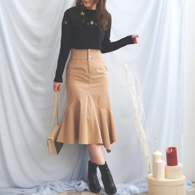 Noela(ノエラ)のノエラ 新品試着のみ ロングスカート ベージュ レディースのスカート(ひざ丈スカート)の商品写真