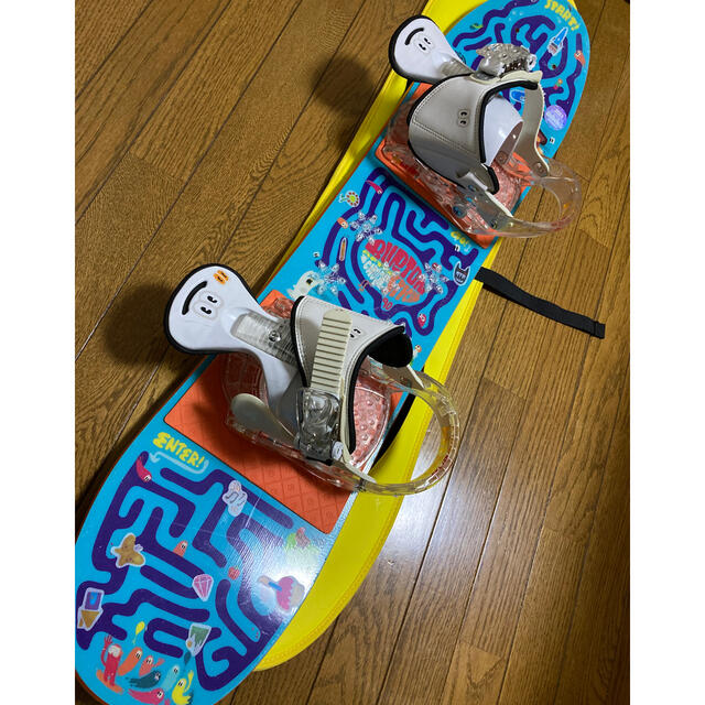 BURTON(バートン)のまひろ様専用ブーツなしバートン  キッズボード　アフタースクール　セット スポーツ/アウトドアのスノーボード(ボード)の商品写真