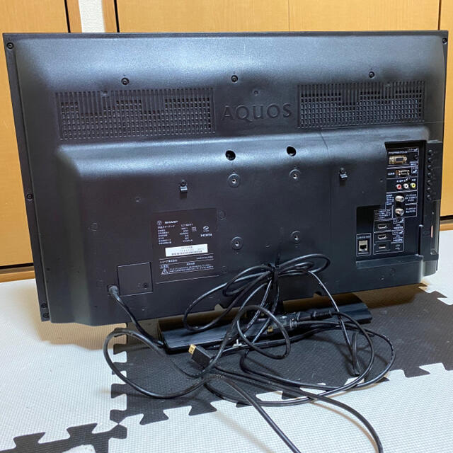 SHARP アクオス 液晶 テレビ LC-32H11 32V型 リモコン付き スマホ/家電/カメラのテレビ/映像機器(テレビ)の商品写真