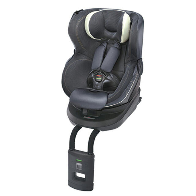 チャイルドシート isofix 回転式 BF900 エールベベ クルット キッズ/ベビー/マタニティの外出/移動用品(自動車用チャイルドシート本体)の商品写真