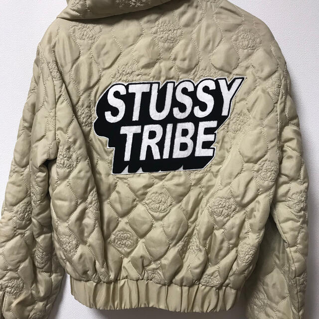 STUSSY(ステューシー)のstussy アウター レディースのジャケット/アウター(ブルゾン)の商品写真