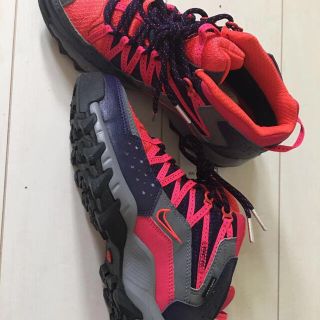 ナイキ(NIKE)の新品タグ付きナイキACG TAKAOMID GTX登山キャンプ24cmハイキング(登山用品)