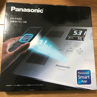 パナソニック(Panasonic)のPanasonic EW-FA43-W 体重計(体重計/体脂肪計)