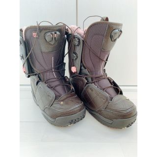 サロモン(SALOMON)のSALOMON スノボードブーツ  24,5cm 未使用 値下げしました！(ウエア/装備)