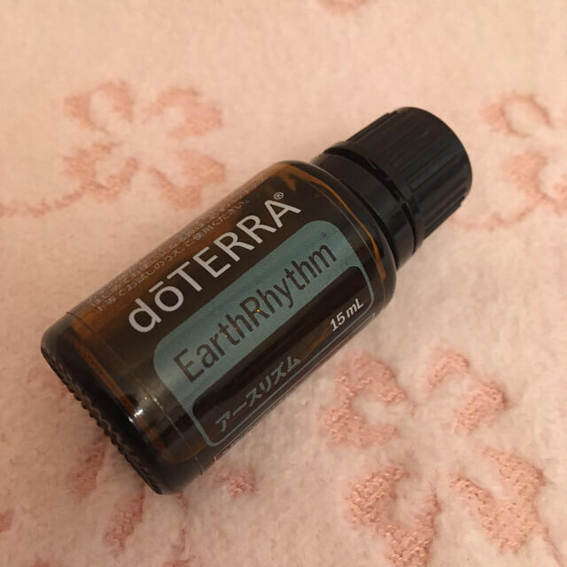 生活の木(セイカツノキ)のdoTERRA ドテラ アースリズム コスメ/美容のリラクゼーション(アロマオイル)の商品写真