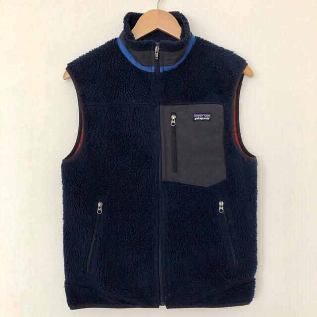 patagonia(パタゴニア)のラスタ様専用★美品✨　パタゴニア　フリース　ベスト　ネイビー　S メンズのジャケット/アウター(ダウンジャケット)の商品写真