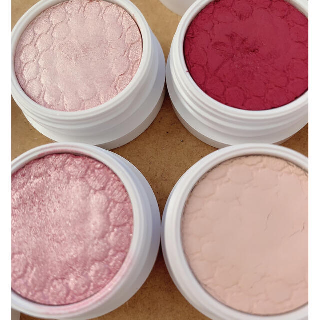 colourpop(カラーポップ)のカラーポップアイシャドウ コスメ/美容のベースメイク/化粧品(アイシャドウ)の商品写真