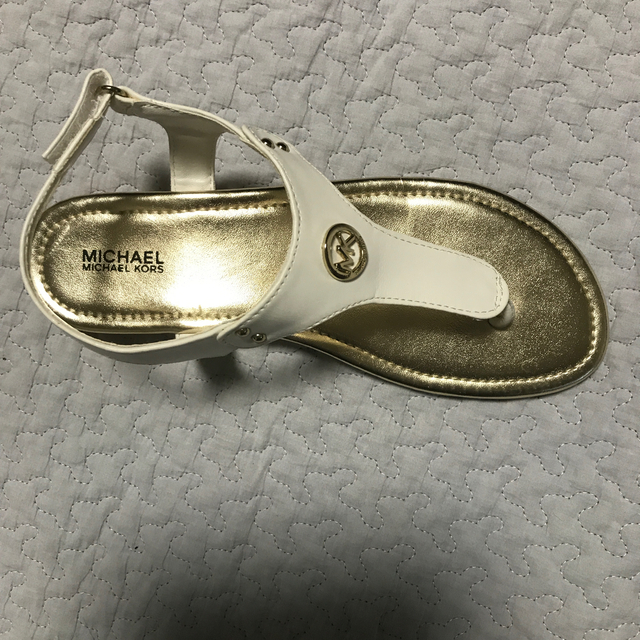 Michael Kors(マイケルコース)のMICHAEL KORS サンダル レディースの靴/シューズ(サンダル)の商品写真