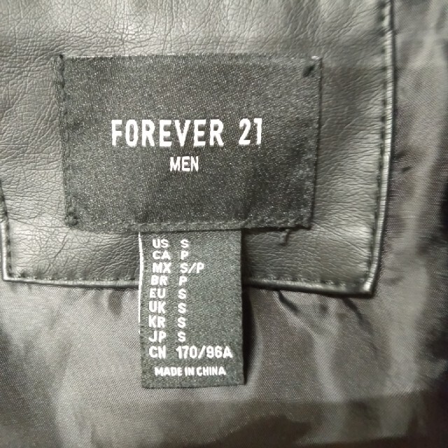 FOREVER 21(フォーエバートゥエンティーワン)のFOREVER 21　ライダースジャケット メンズのジャケット/アウター(ライダースジャケット)の商品写真