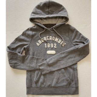 アバクロンビーアンドフィッチ(Abercrombie&Fitch)のアバクロンビーアンドフィッチ　パーカー(パーカー)