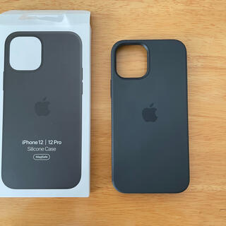 アップル(Apple)のiPhone 12/12pro 純正 シリコンケース ブラック magsafe(iPhoneケース)