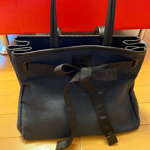 ﾊﾞｯｸﾞ ｼﾙﾊﾞｰﾒﾀﾘｯｸ2ｳｪｲbag ＆ ADMJ ﾊﾞｯｸﾞ レディースのバッグ(ハンドバッグ)の商品写真