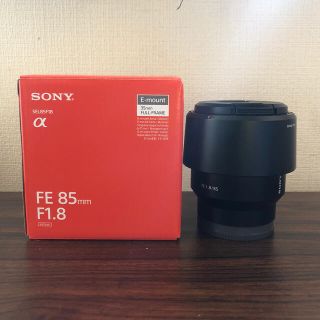 ソニー(SONY)のSONY SEL85F18 単焦点レンズ　a7iii 【最安値】【即日発送】(レンズ(単焦点))