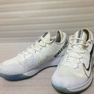NIKE - NIKEテニスシューズ ナイキ エアズーム ゼロ27㎝の通販 by