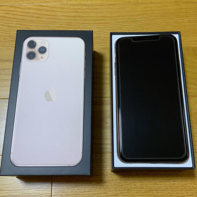 Apple(アップル)のiPhone 11 Pro Max ゴールド 256GB SIMフリー スマホ/家電/カメラのスマートフォン/携帯電話(スマートフォン本体)の商品写真