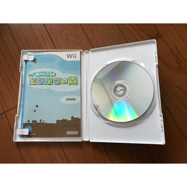 Wii(ウィー)の街へいこうよ どうぶつの森 エンタメ/ホビーのゲームソフト/ゲーム機本体(家庭用ゲームソフト)の商品写真