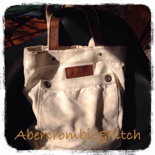 アバクロンビーアンドフィッチ(Abercrombie&Fitch)のAbercrombie&FitchBag(トートバッグ)