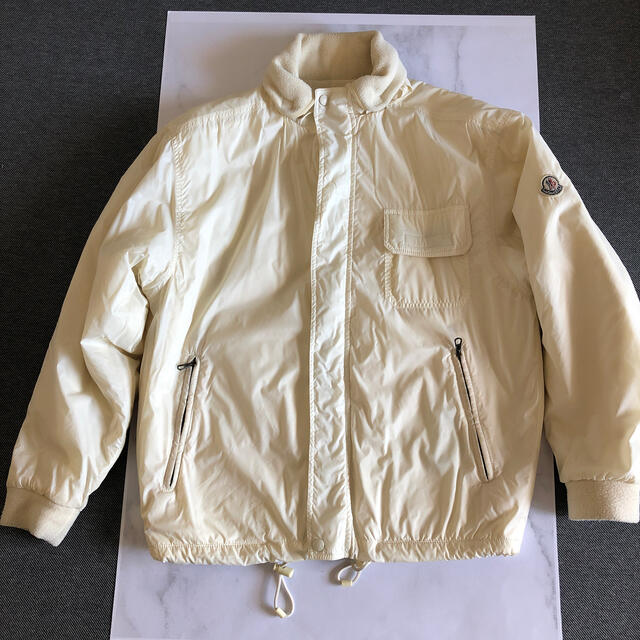 モンクレール moncler フリース リバーシブル L 激しく モンクレール moncler フリース リバーシブル L 激しく