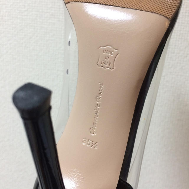 Gianvito Rossi(ジャンヴィットロッシ)の週末お値下げ‼︎PLEXI 35half レディースの靴/シューズ(ハイヒール/パンプス)の商品写真