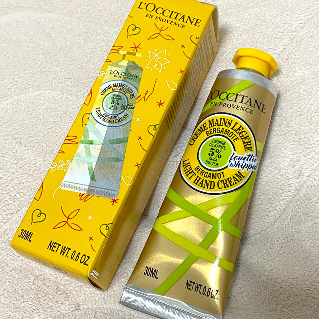 L'OCCITANE(ロクシタン)のテ・アールグレイ スノーシア ハンドクリーム L'OCCITANE ロクシタン コスメ/美容のボディケア(ハンドクリーム)の商品写真