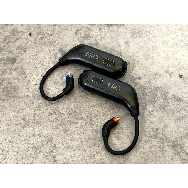 【美品】Fiio UTWS1 MMCX Bluetooth 5.0 レシーバー スマホ/家電/カメラのオーディオ機器(ヘッドフォン/イヤフォン)の商品写真