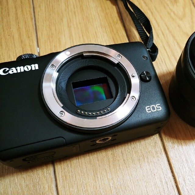 CANON EOS m10 レンズキット ブラック CANON EOS m10 レンズキット ブラック