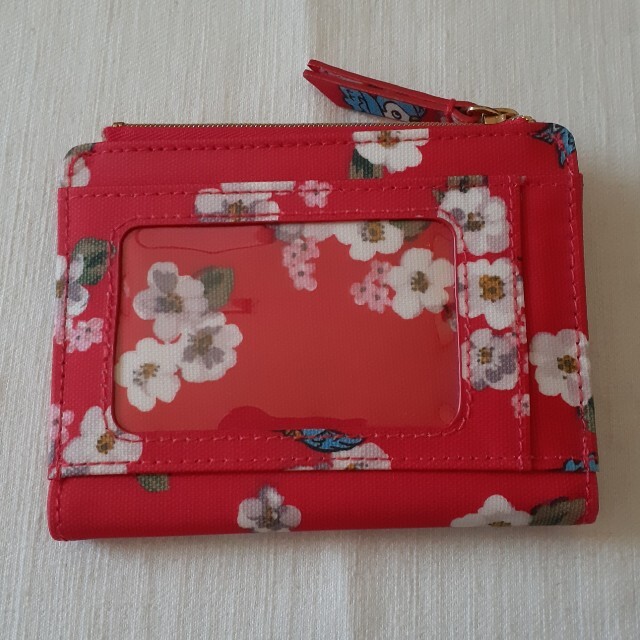Cath Kidston - キャスキッドソン ディズニー 白雪姫 財布の通販 Cath Kidston - キャスキッドソン ディズニー 白雪姫 財布の通販