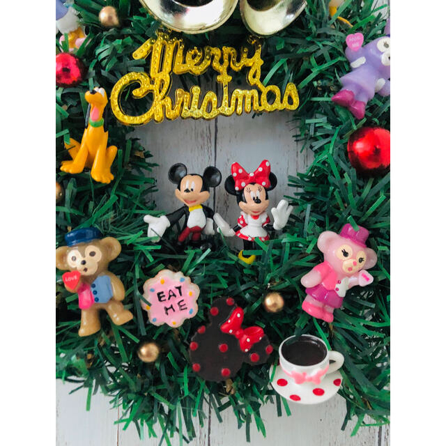 Disney(ディズニー)のクリスマスリース ディズニー フェイクグリーン ダッフィー ハンドメイド ハンドメイドのフラワー/ガーデン(リース)の商品写真