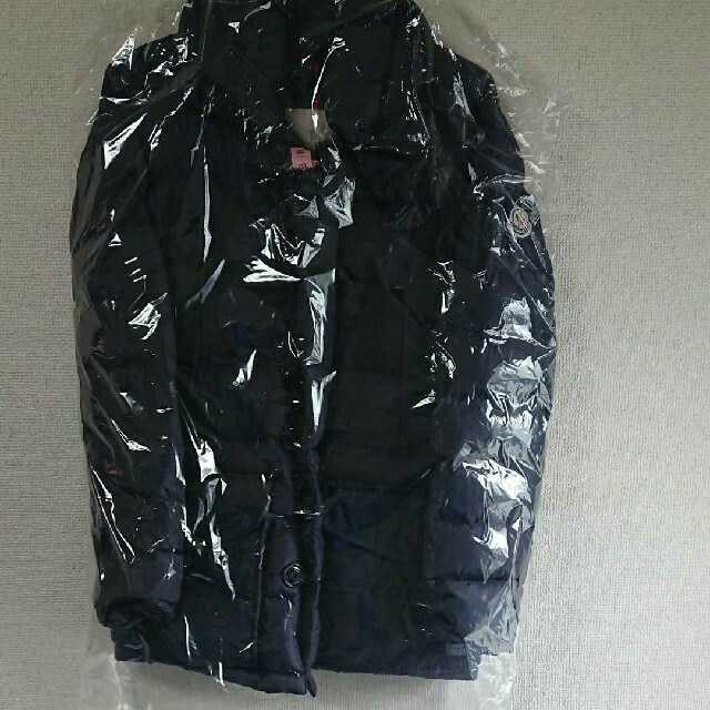 MONCLER(モンクレール)のもも様専用 極美品 モンクレール cluny サイズ0 メンズのジャケット/アウター(ダウンジャケット)の商品写真