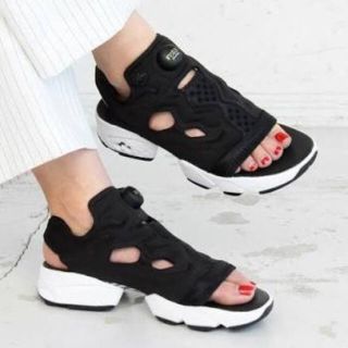 リーボック(Reebok)の完売 インスタポンプフューリー サンダル(サンダル)